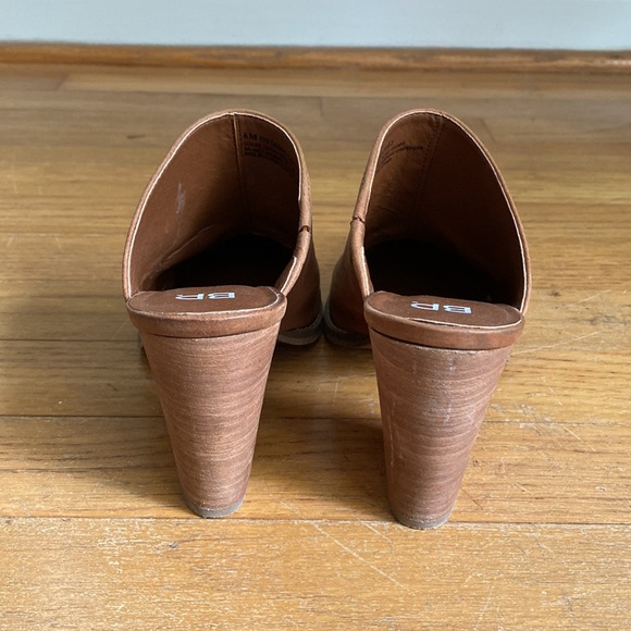BP. Heels - Picture 4 of 4